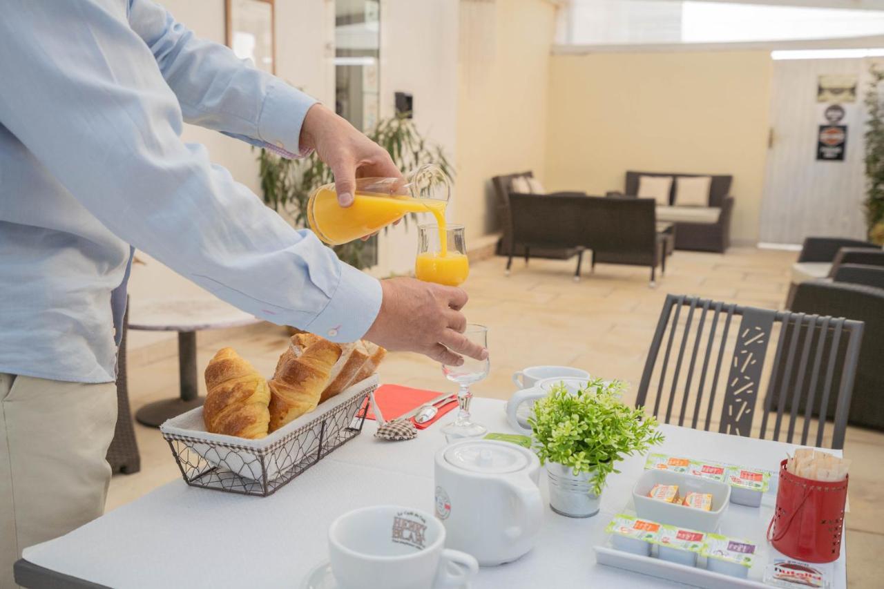 Hotel Le Mediterranee Hyères المظهر الخارجي الصورة